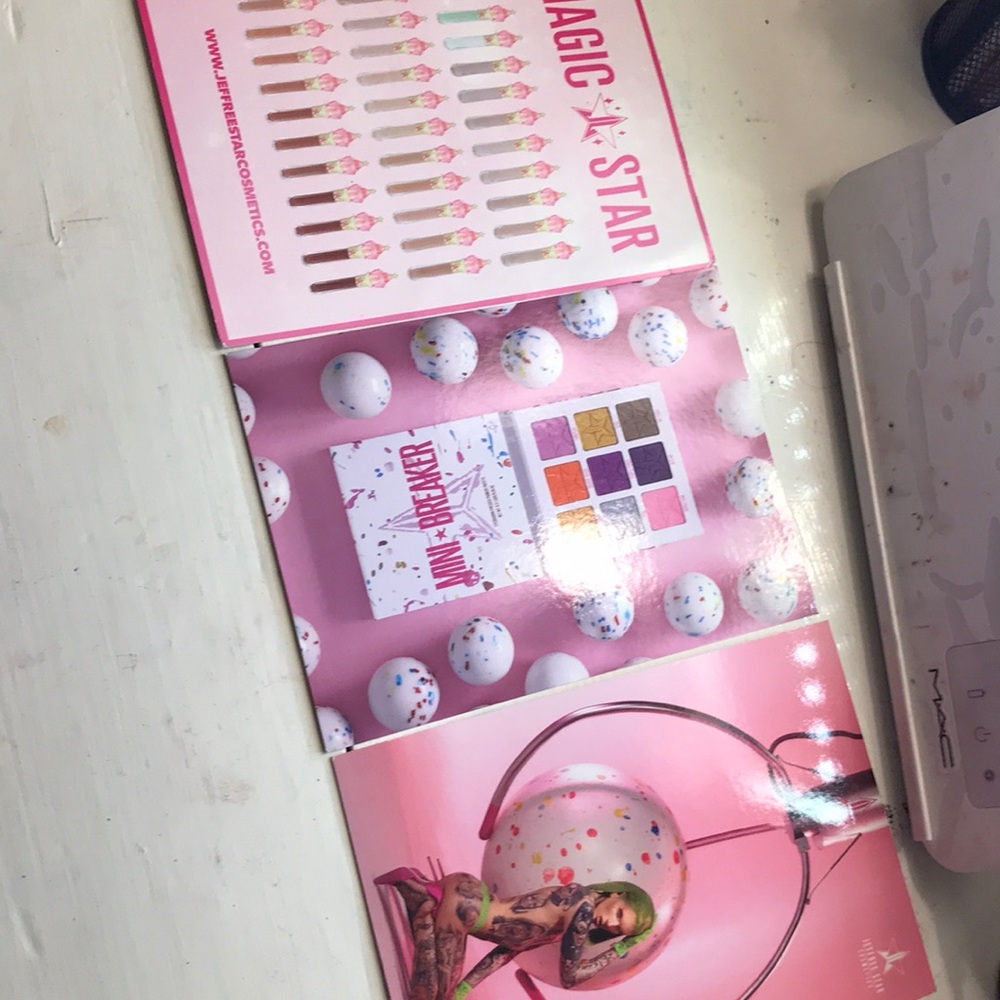 JEFFREE STAR COSMETICS EYESHADOW POSTCARDS ONLY